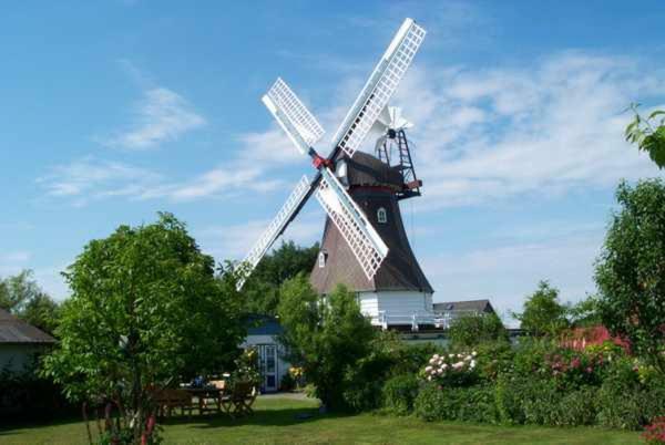 Nonnenganshauser Friedrichskoog Exterior photo